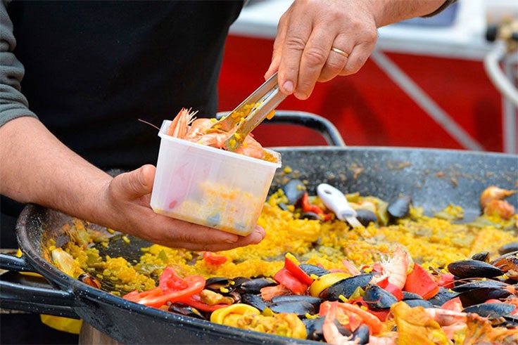 Gran paella popular con la colaboración de Valle Real