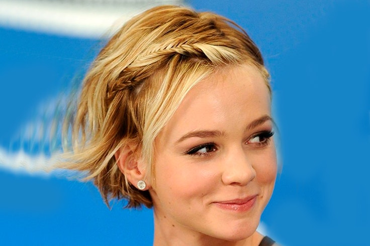 trenzas-pelo-corto-con-flequillo-de-espiga