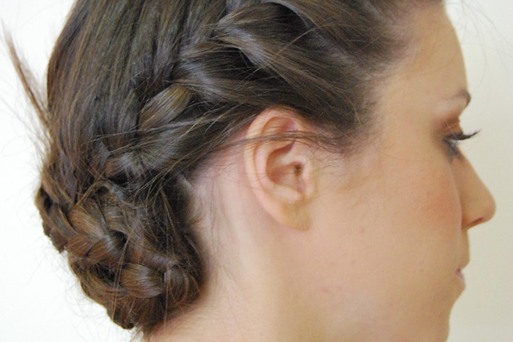 trenzas-pelo-corto-mono-bajo-con-trenza