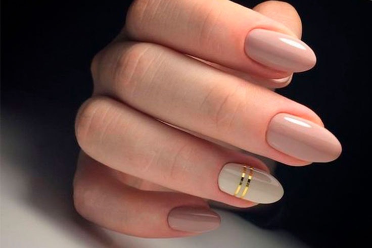 uñas stiletto
