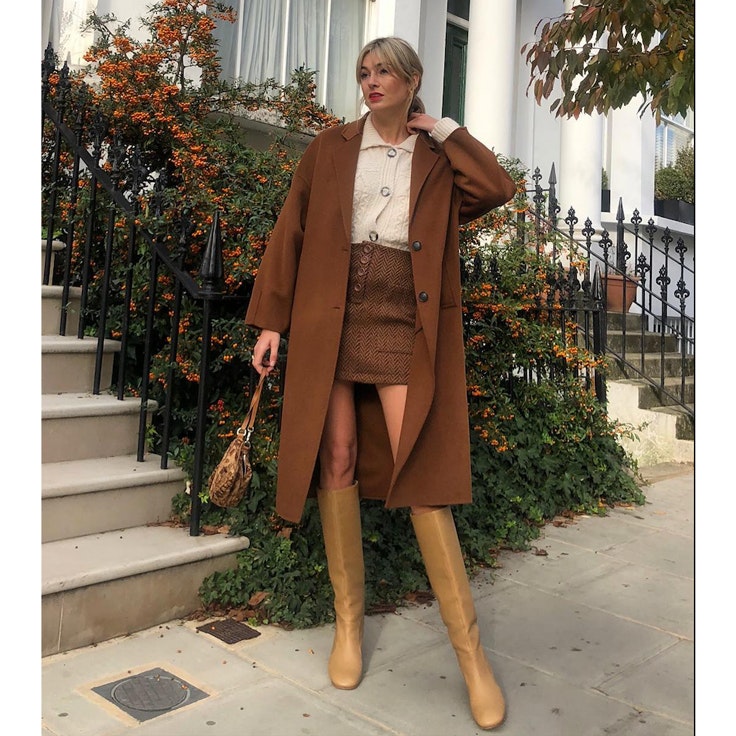 camille-charriere-conjunto-falda-invierno