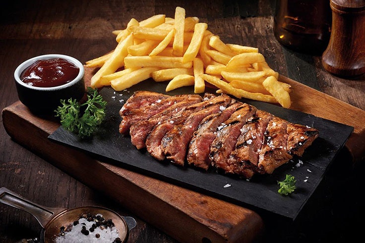 comida familiar en fosters hollywood