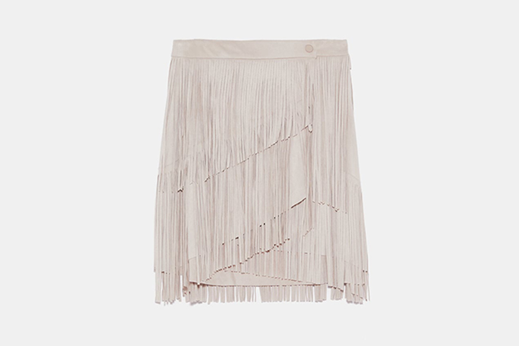 falda-ante-color-beige-flecos-zara