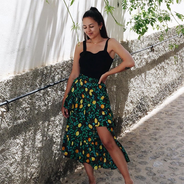 andrea-rueda-estilo-instagram-estampado-limones-falda
