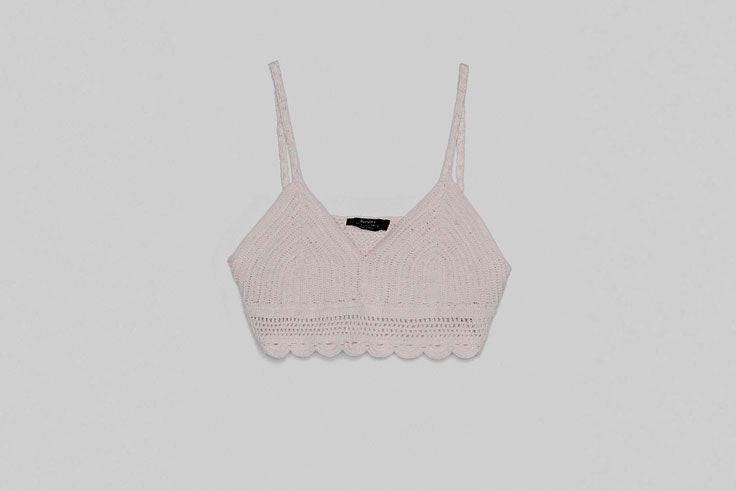 top de crochet en blanco de Bershka