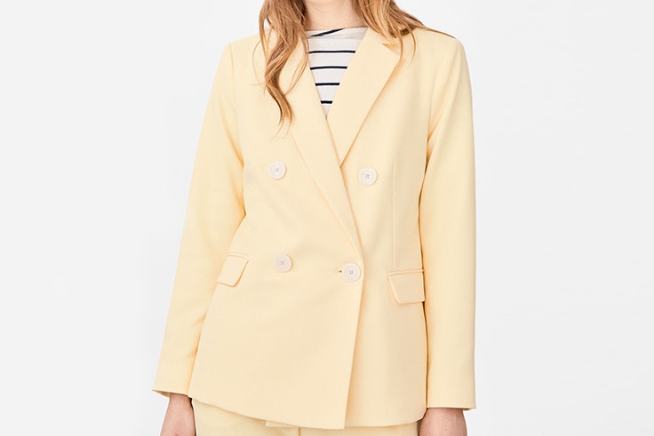 blazer amarillo color pastel