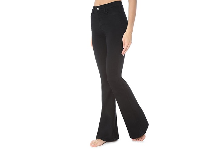 Pantalón flare en color negro de Calzedonia