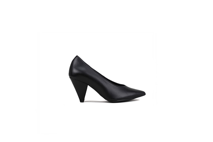 zapato negro de tacón de Krack Tina Rodríguez