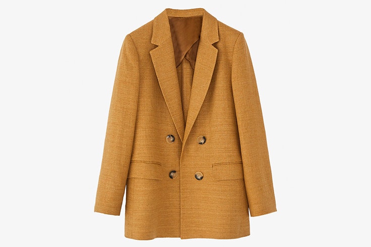 Chaqueta americana en color marrón con doble botonadura de Massimo Dutti