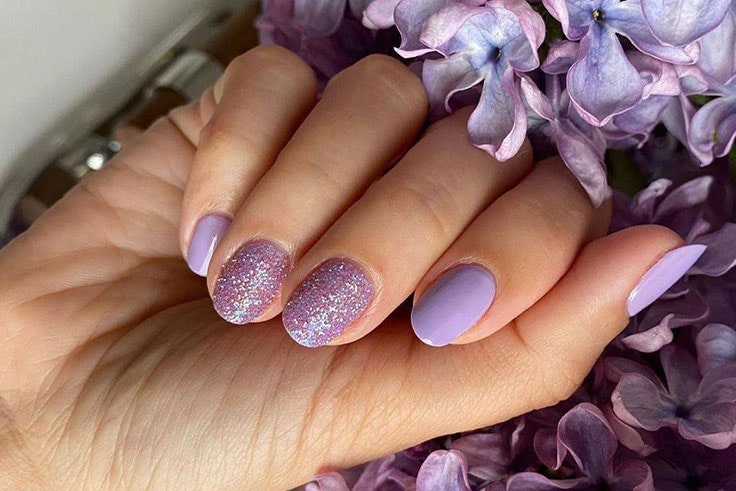 diseño-de-uñas-lila