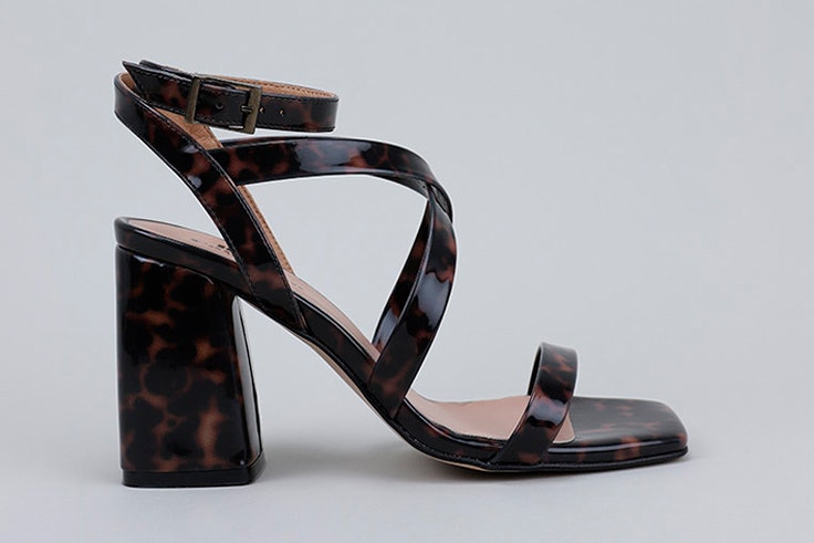 sandalias para verano Sandalias de tacón con estampado carey de Krack