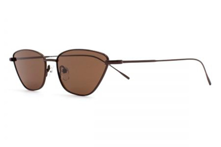 Gafas de sol oscuras de SXT. Disponibles en Soloptical