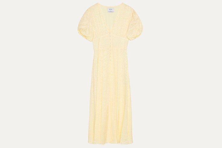 Vestido amarillo pastel de Bershka rebajas de valle real