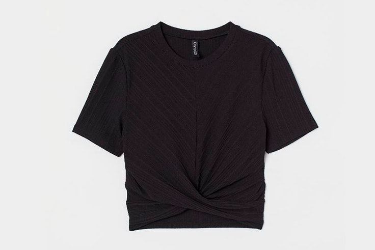 Top de punto en color negro de H&M