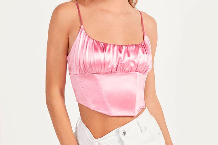 Top corset rosa satinado de Bershka