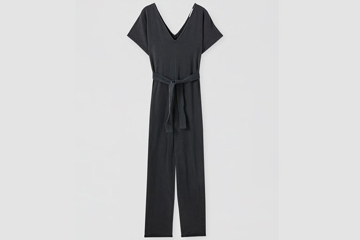 imprescindibles de octubre Mono largo en color gris de Pull & Bear