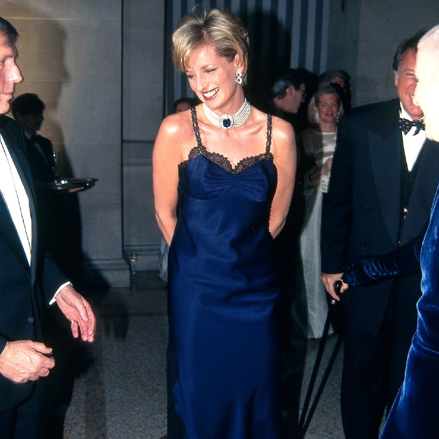 lady di looks