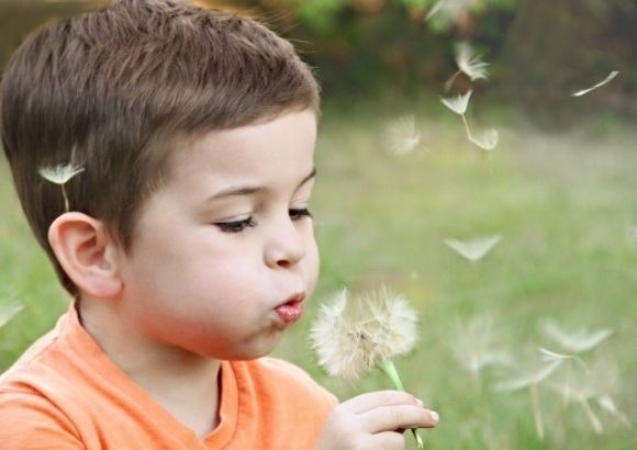 niños morder uñas
