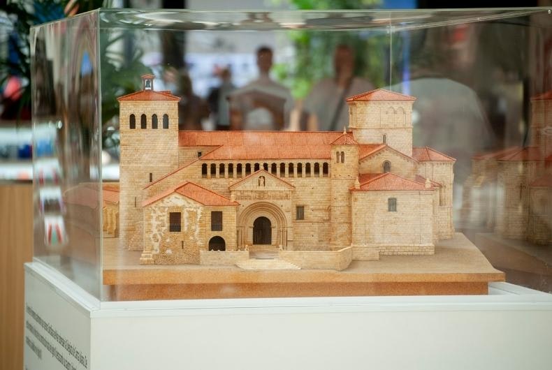 Iglesias de Cantabria expo 5