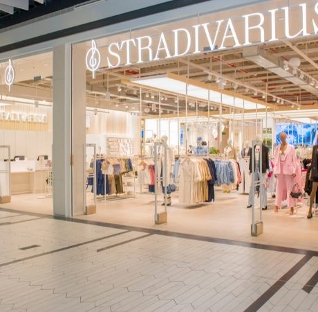 Stradivarius vuelve abrir sus puertas en Valle Real