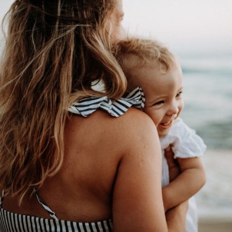 ¿Qué ropa necesita un bebé recién nacido en verano?