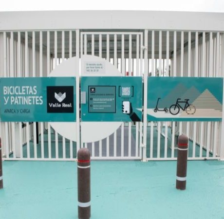 Ven a Valle Real sobre ruedas, disfruta del plan sostenible en bici o patinete