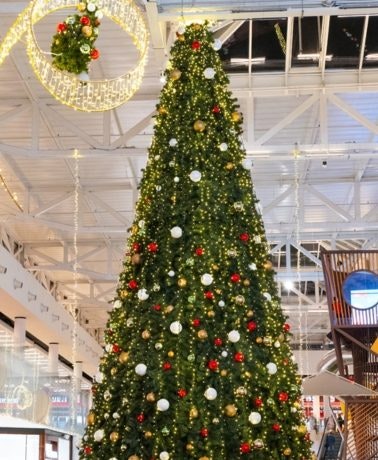 Cómo organizar vuestras compras navideñas sin estrés en Centro Comercial Valle Real: rutas, horarios y consejos prácticos